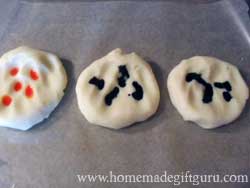 Add color to each clump and knead well...