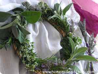 Make a Herb Wreath for a fragrant handmade wreath gift straight from the garden!