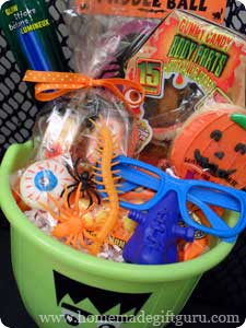 Get a few fun gift basket suggestions for playful and useful Halloween gift baskets. Plus helpful step-by-step instruction for making gift baskets and free Halloween printables.